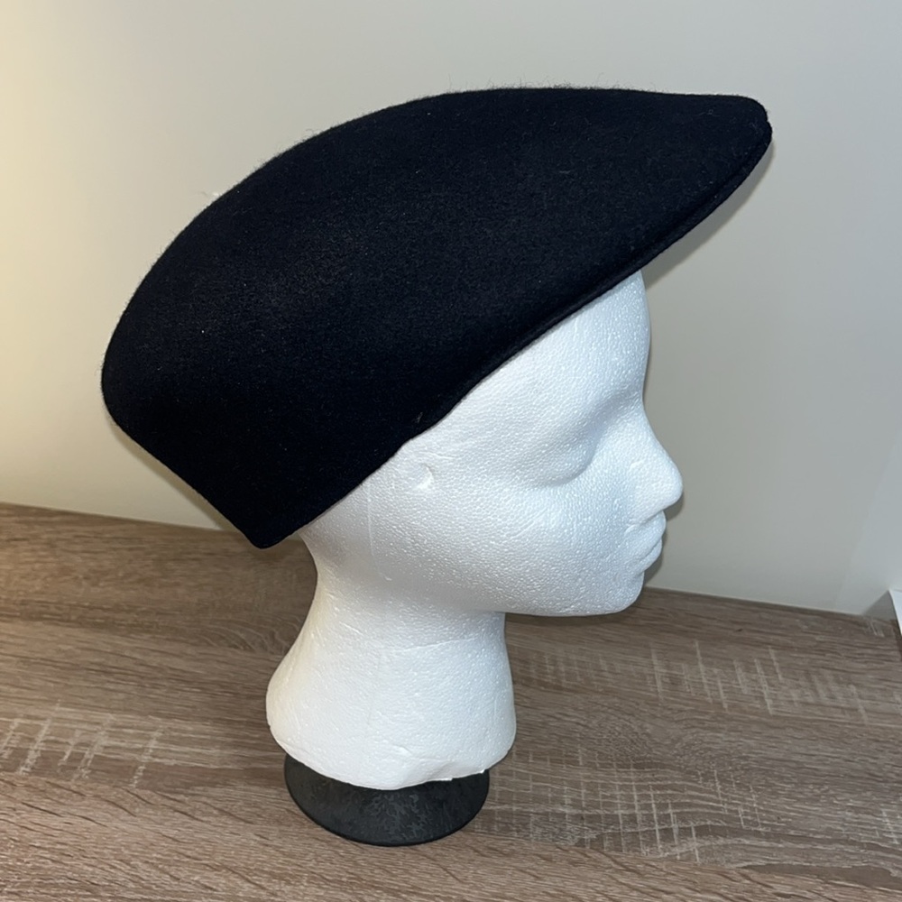 Brooks wool newsboy flat hat